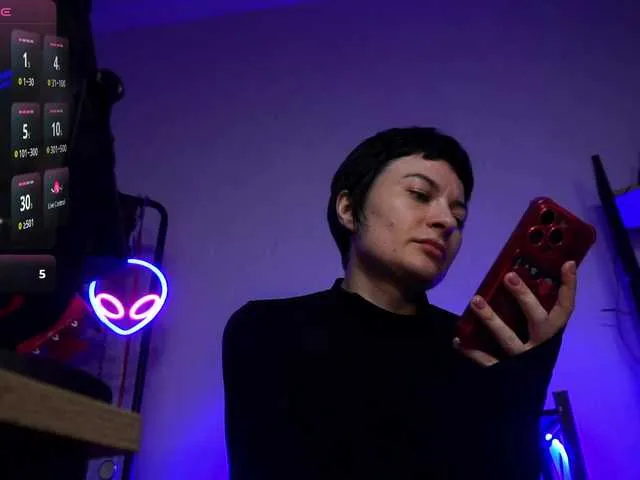 Live sex webcam photo for CyberGoddess #291142323