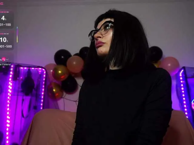 Live sex webcam photo for CyberGoddess #292139804