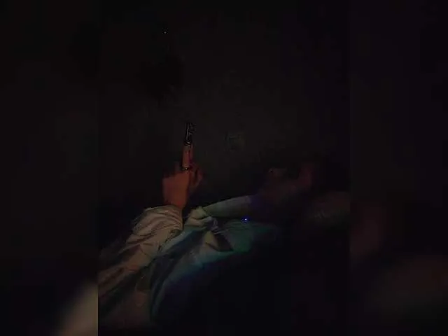Live sex webcam photo for CyberSiren #294057611