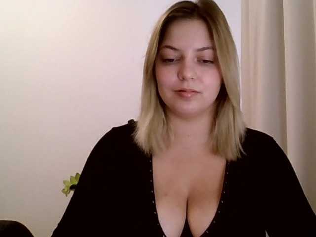 Live sex webcam photo for CynthiaGold #286854670