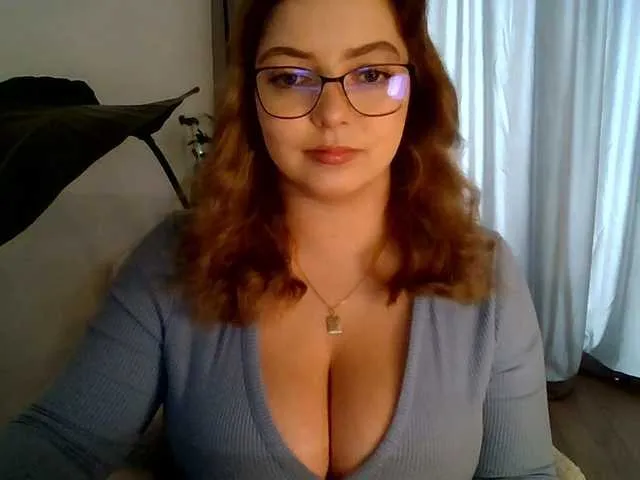 Live sex webcam photo for CynthiaGold #291096983