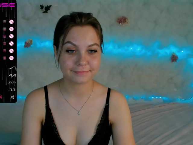 Live sex webcam photo for CynthiaTerris #274575781