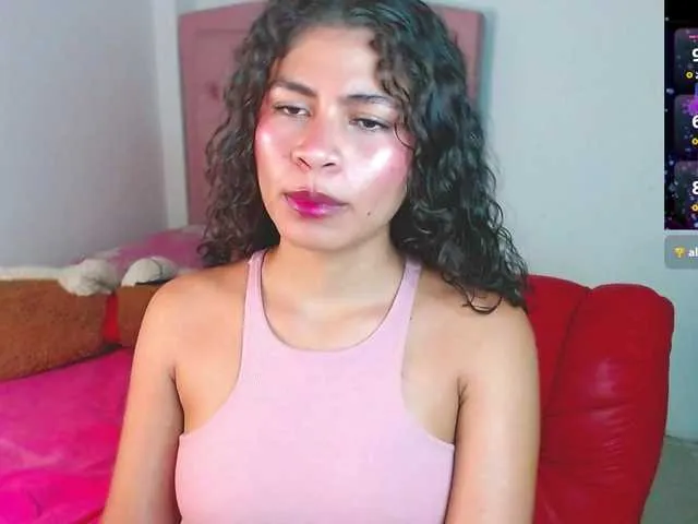Live sex webcam photo for Cyntiaross #291129527