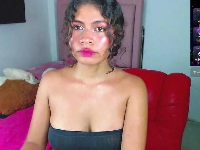 Live sex webcam photo for Cyntiaross #291203959