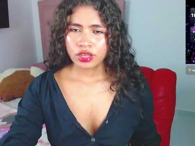 Live sex webcam photo for Cyntiaross #291317078