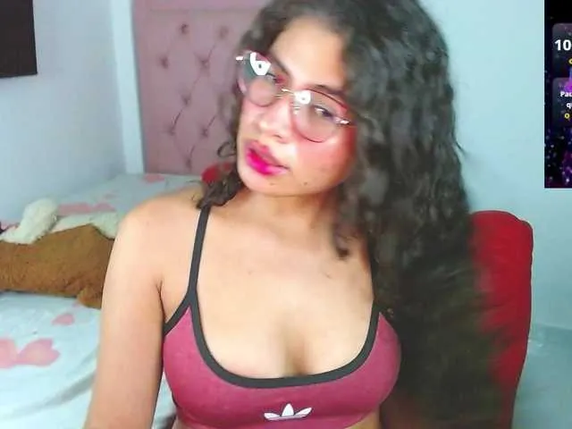 Live sex webcam photo for Cyntiaross #291422773