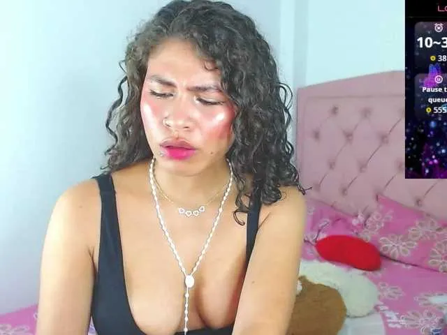 Live sex webcam photo for Cyntiaross #291674130