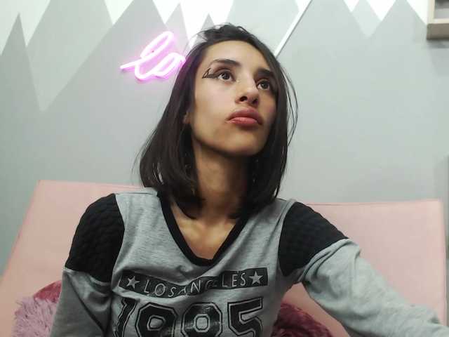 Live sex webcam photo for Cyrano-Roxana #276180839