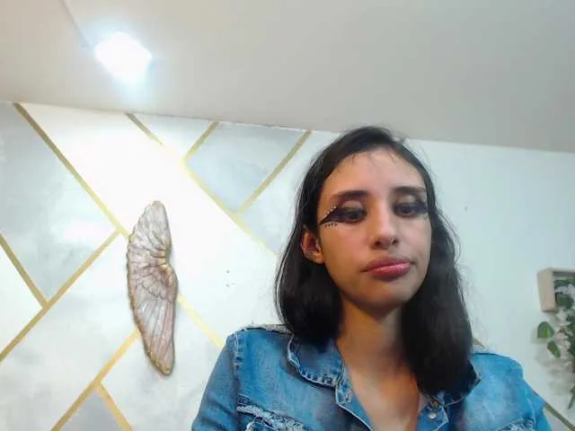 Live sex webcam photo for Cyrano-Roxana #292278798