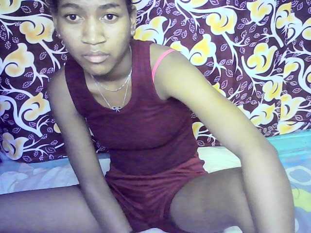 Live sex webcam photo for Cyrus20- #272780688