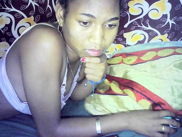 Live sex webcam photo for Cyrus20- #273264147