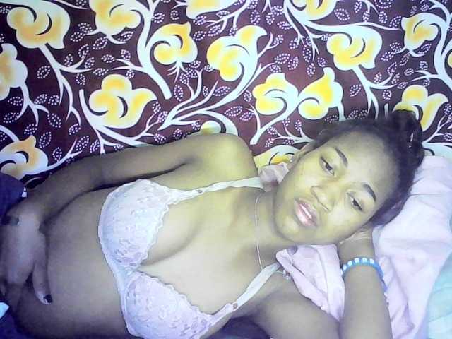 Live sex webcam photo for Cyrus20- #273271627