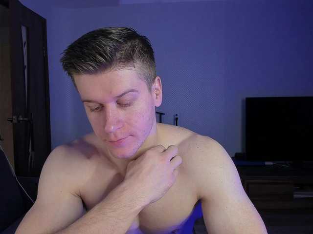 Live sex webcam photo for D-GREG #289731717