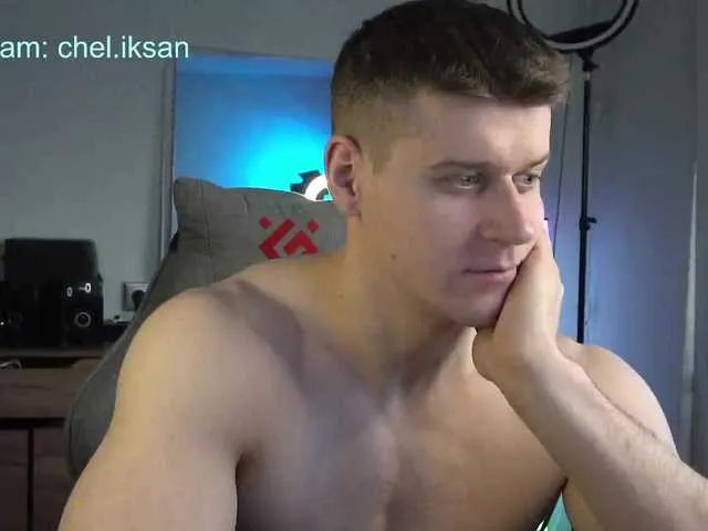 Live sex webcam photo for D-GREG #291180652