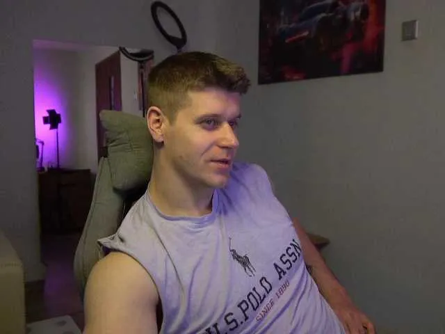 Live sex webcam photo for D-GREG #291441670