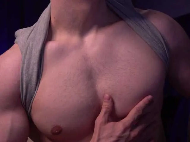 Live sex webcam photo for D-GREG #293072607