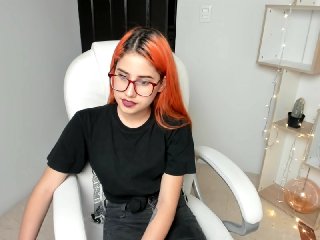 Live sex webcam photo for DAKOTA-ROSE #149889513