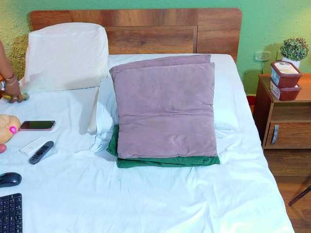 Live sex webcam photo for DANAABROWN #291976844