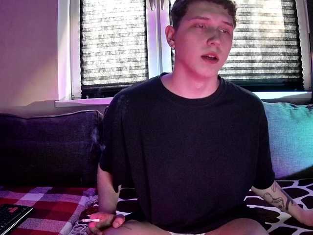 Live sex webcam photo for DANYWHO #275613520