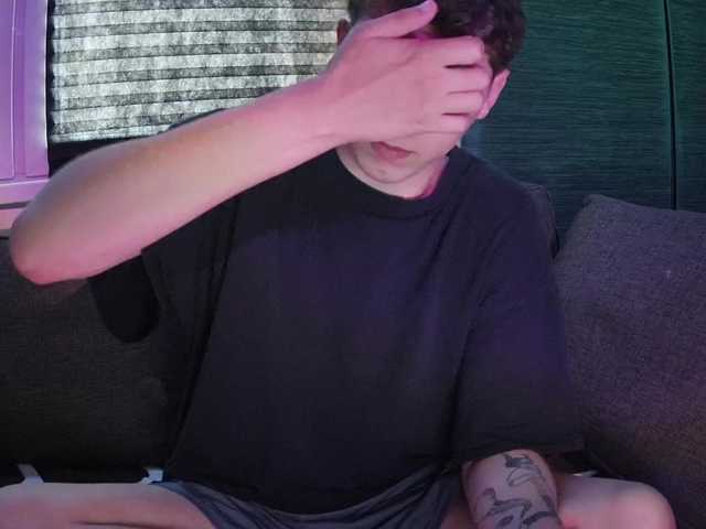 Live sex webcam photo for DANYWHO #275741466