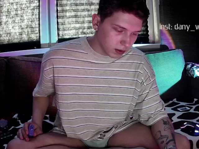 Live sex webcam photo for DANYWHO #275820819