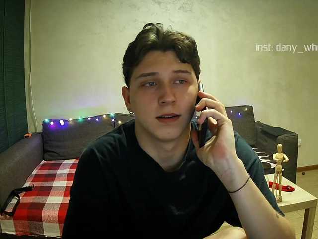 Live sex webcam photo for DANYWHO #276297657