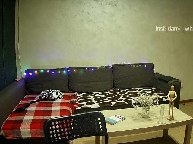Live sex webcam photo for DANYWHO #276341825