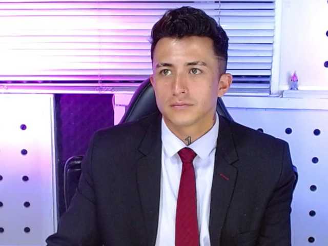 Live sex webcam photo for DARKO0717A #291729353