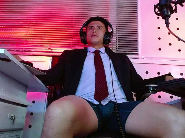 Live sex webcam photo for DARKO0717A #291777032