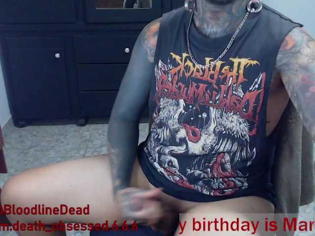 Live sex webcam photo for DEATH-INK666 #277349552