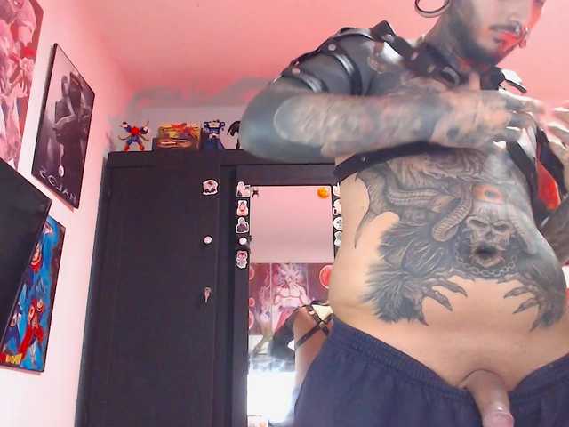 Live sex webcam photo for DEATH-INK666 #278251398