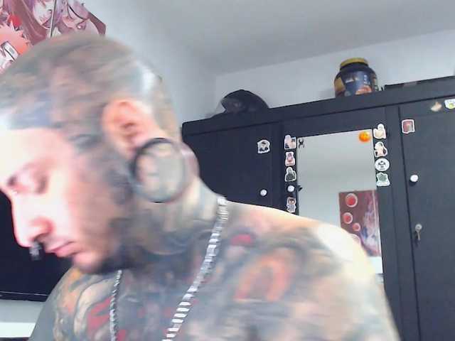 Live sex webcam photo for DEATH-INK666 #289042295