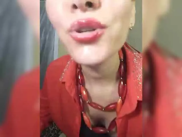 Live sex webcam photo for DELICIOUSandFETISH #290484913