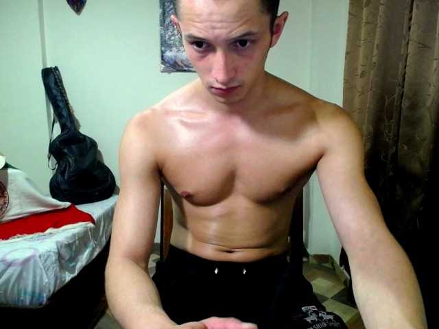 Live sex webcam photo for DEMIANJACK #273304617