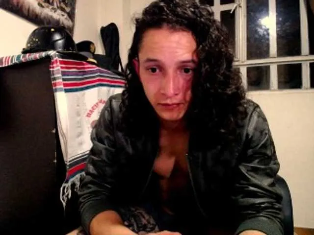 Live sex webcam photo for DEMIANJACK #274083179