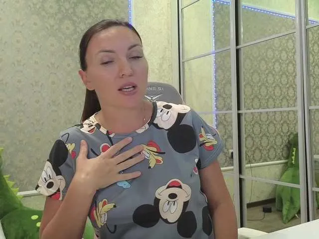 Live sex webcam photo for DIVORA #291874505