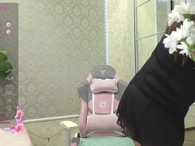 Live sex webcam photo for DIVORA #292066251