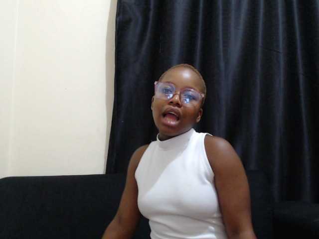 Live sex webcam photo for DLicker2002 #272062185