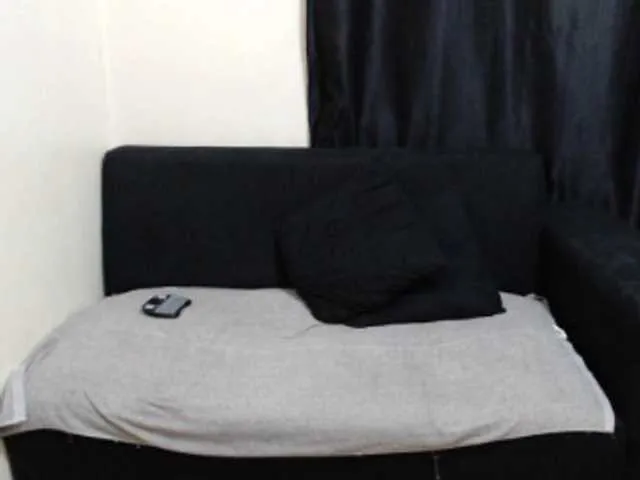 Live sex webcam photo for DLicker2002 #272769271