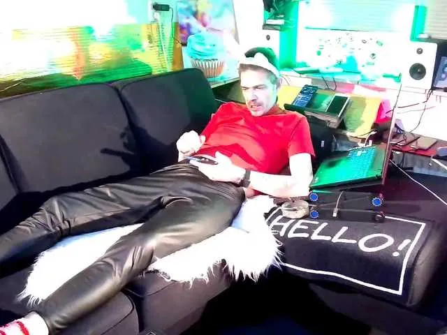 Live sex webcam photo for DOGGYRAY #276868892