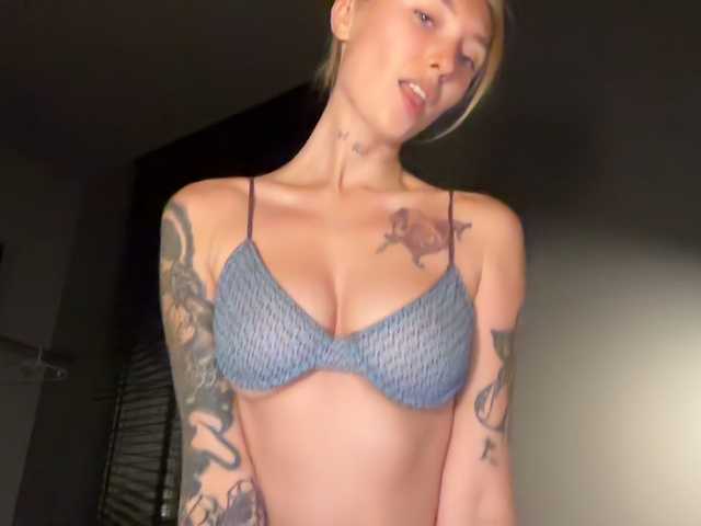 Live sex webcam photo for DONTKILLMVIBE #276622601