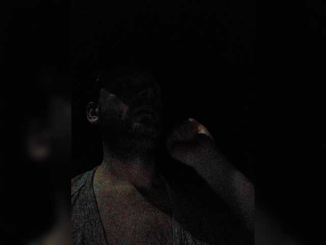 Live sex webcam photo for DRO4444ERRRR #275985109