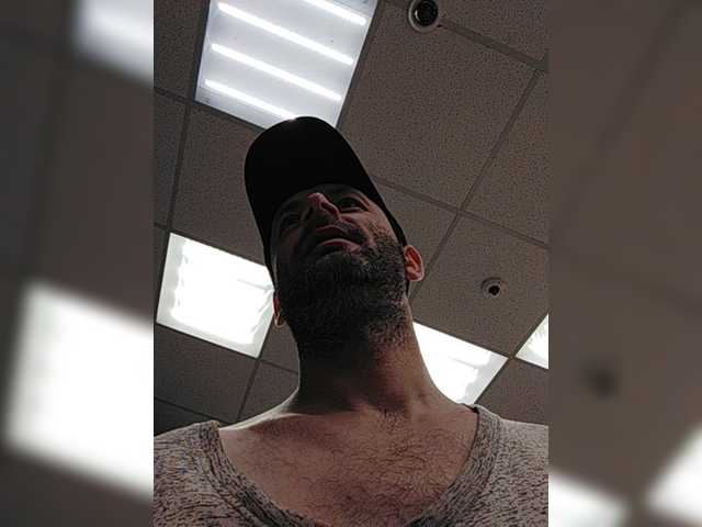 Live sex webcam photo for DRO4444ERRRR #275992581