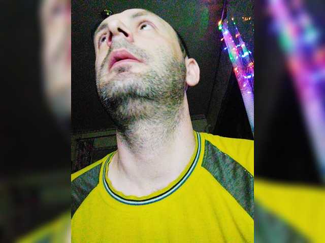 Live sex webcam photo for DRO4444ERRRR #276289076