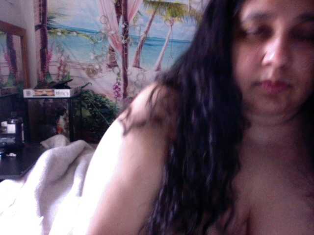 Live sex webcam photo for DUMBHOEMELANIE #284347289