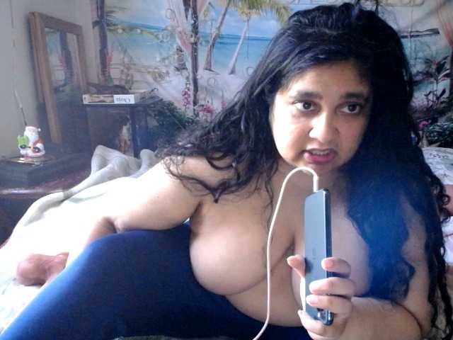 Live sex webcam photo for DUMBHOEMELANIE #288969424