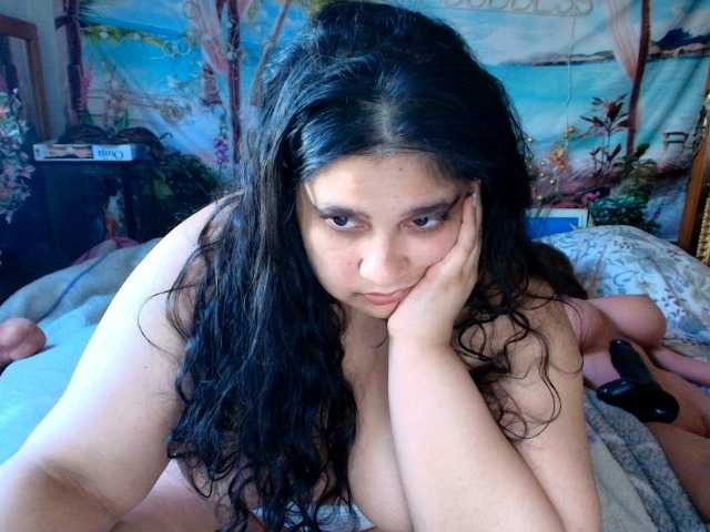 Live sex webcam photo for DUMBHOEMELANIE #289715184