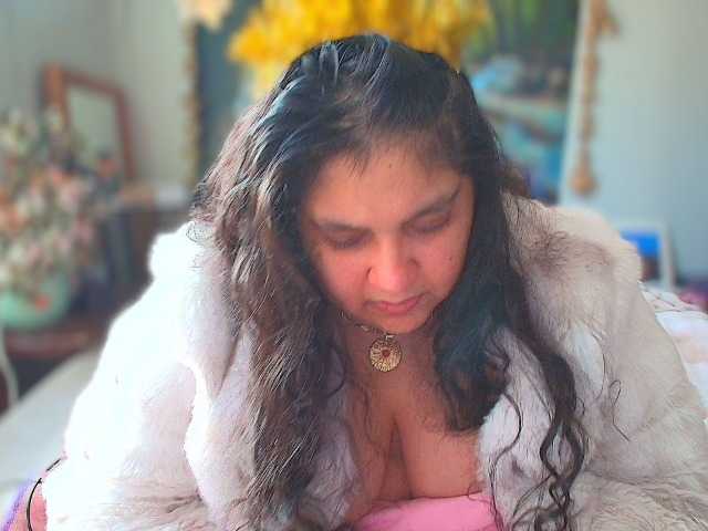 Live sex webcam photo for DUMBHOEMELANIE #290301880