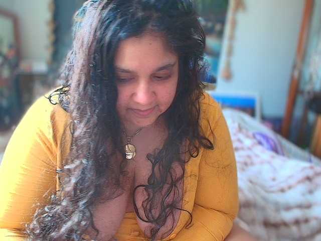 Live sex webcam photo for DUMBHOEMELANIE #290336778