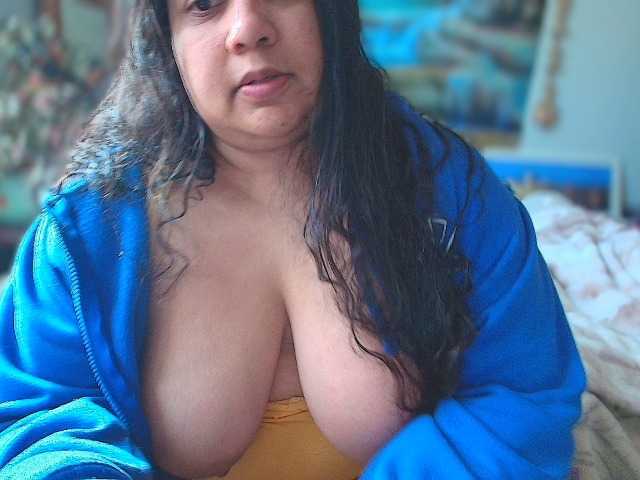 Live sex webcam photo for DUMBHOEMELANIE #290342318